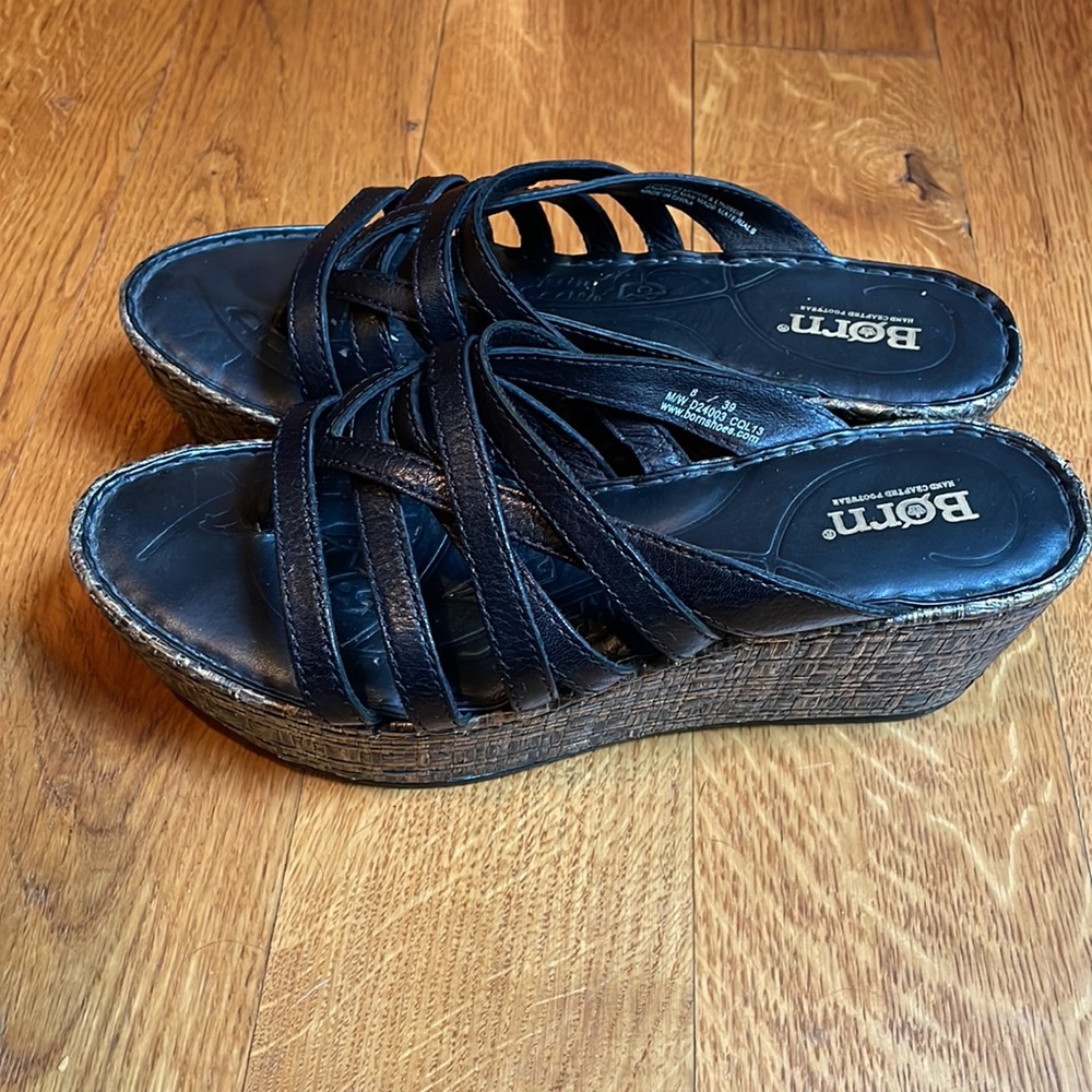 Born black & gold platform sandals